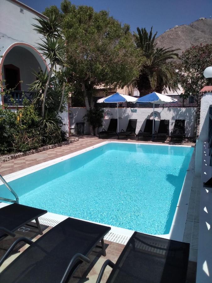Irineos Appartement *