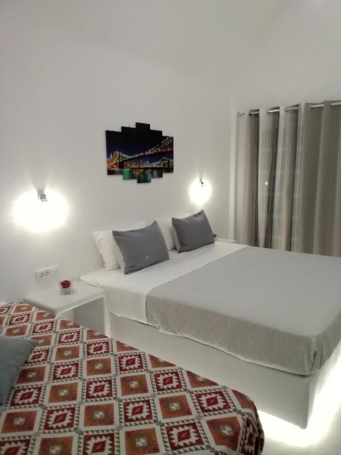 Daire Irineos Perissa (Santorini)