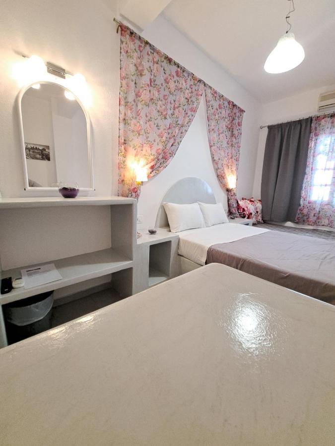 Irineos Daire Perissa (Santorini)