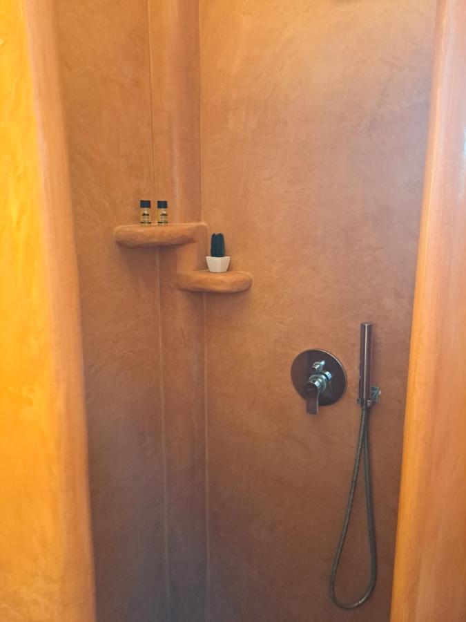 Irineos Appartamento Perissa (Santorini)