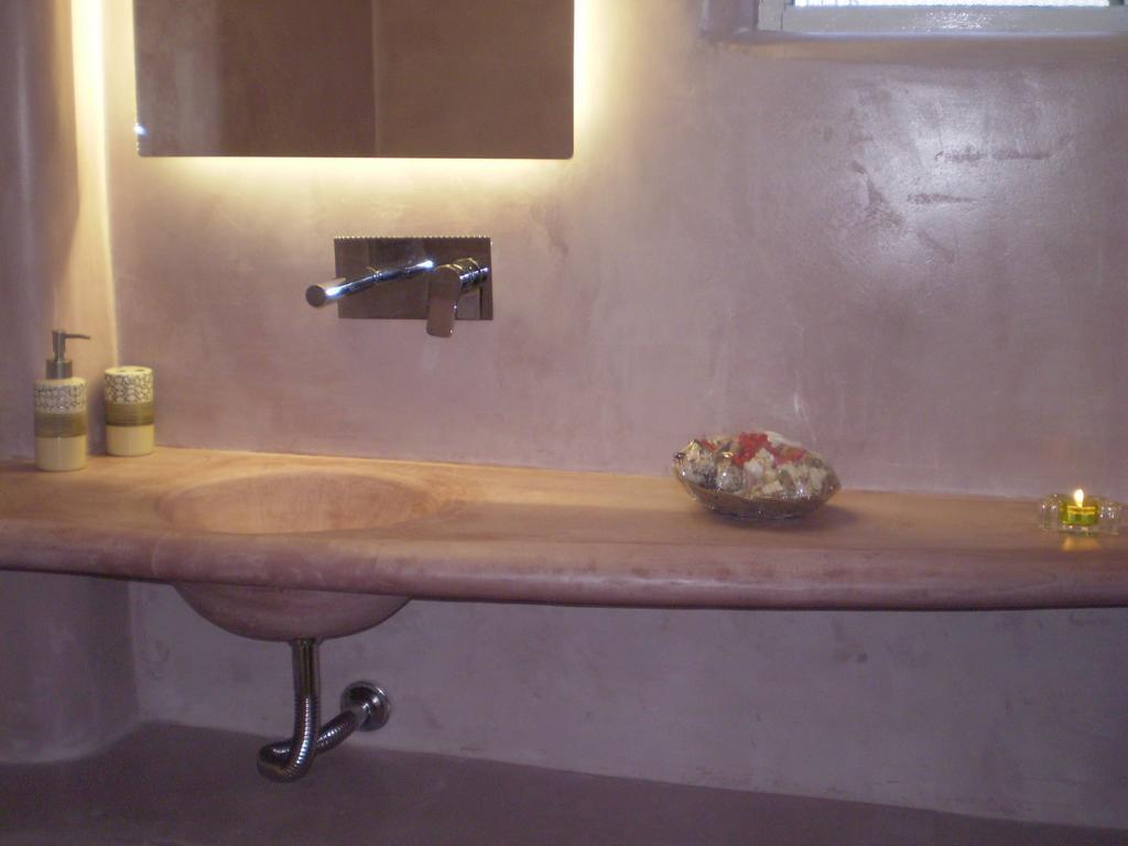 Irineos Appartamento Perissa (Santorini)